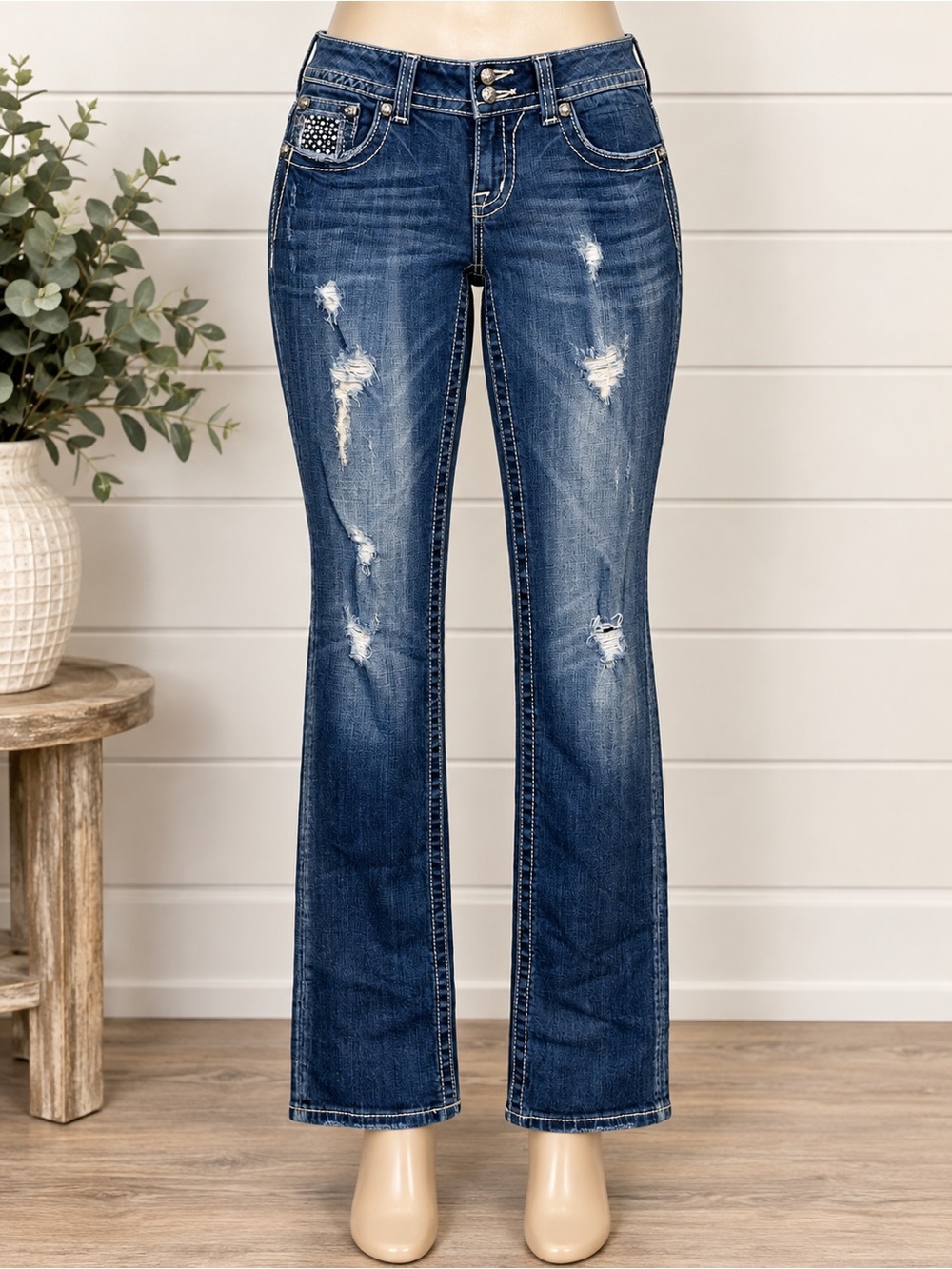 Miss Me Straight Leg Jeans Size 28 Rhinestone Studded Distressed Y2K